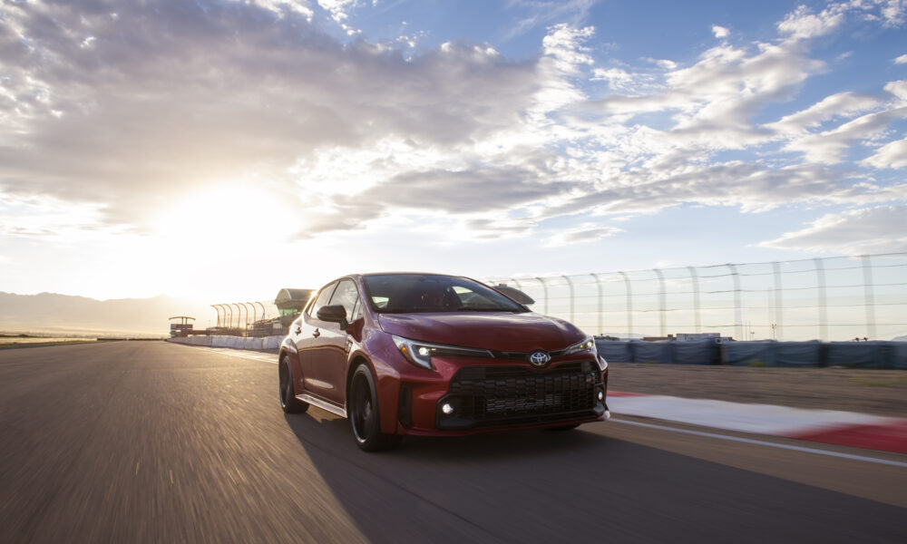 2024_GR_Corolla_Core_SupersonicRed_034