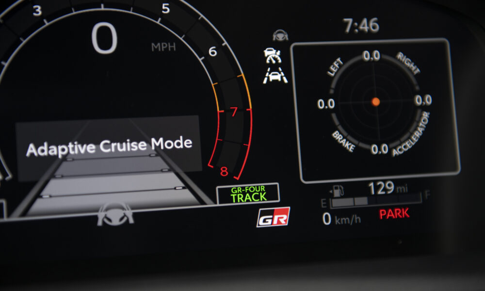 2024_GR_Corolla_Core_SupersonicRed_050