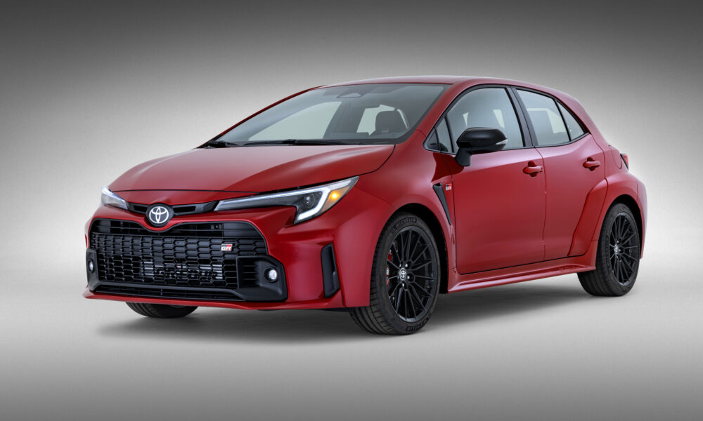 MY24_GR-Corolla_Core_01